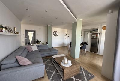 Apartament cu 4 camere decomandat în Centrul Civic - 1