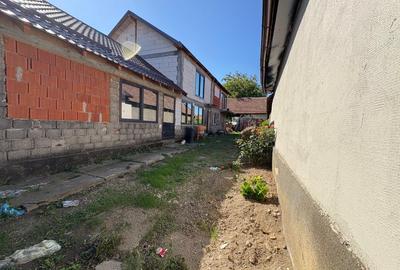 Casă spațioasă 4 dormitoare + teren 648 mp, stradă asfaltată - 8