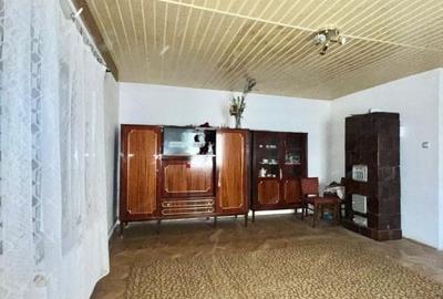 Casa individuala cu 3 camere si teren de 952 mp, zona Crisan - 12