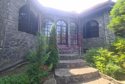 Vila de vanzare in Campina - Zona Lunca Mare - 2