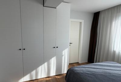 Casă cu 5 camere cu Canalizare în Domenii - 8