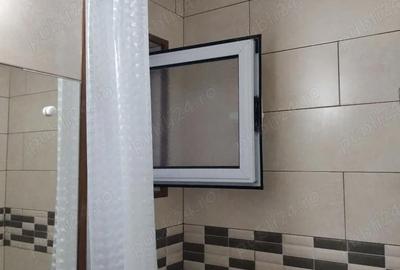 Apartament cu 3 camere semidecomandat în Micro 17 - 1