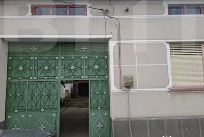 Casă cu 4 camere cu Teren 1000 Mp în Central - 2