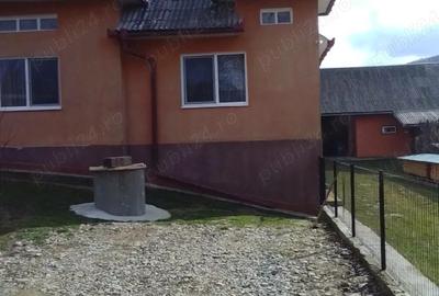 Casă cu 3 camere în Breaza - 2