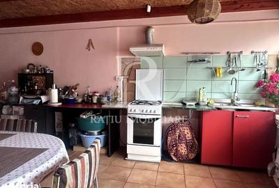 Casă cu 2 camere cu Teren 697 Mp în Oșorhei - 10