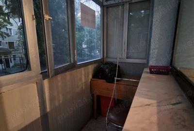 Apartament cu 3 camere semidecomandat în Central - 1