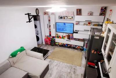 Apartament cu 3 camere semidecomandat în Rovine - 3