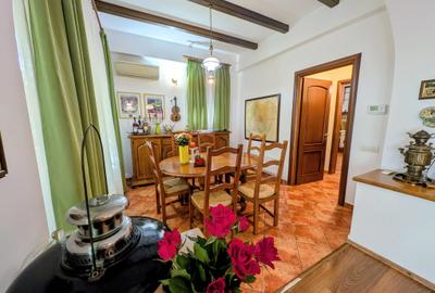 Izbiceni-Coralilor-Damaroaia,eleganta si robusta,cu garaj,curte intima,vegetatie - 12