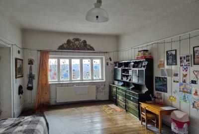 Casă cu 5 camere cu Teren 5950 Mp în Nord - 3