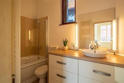 Apartament in casa renovat, mobilat complet Apartament in casa renovat, mobilat complet - 15