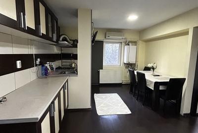 Apartament cu 3 camere în Central - 1