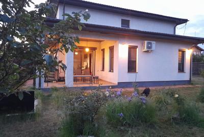 Casă cu 4 camere în Central - 6