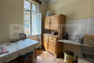 Casă cu 3 camere cu Canalizare în Parcul Carol - 2