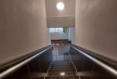 Casă cu 6 camere cu Teren 1200 Mp în Ostratu