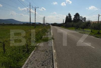 Teren de 18300 mp, în Central