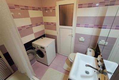 Apartament cu 3 camere decomandat, mobilat în Tractorul - 8