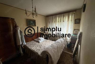 Apartament cu 3 camere semidecomandat în Central - 1