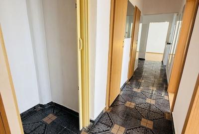 Apartament cu 3 camere decomandat în Șagului - 16