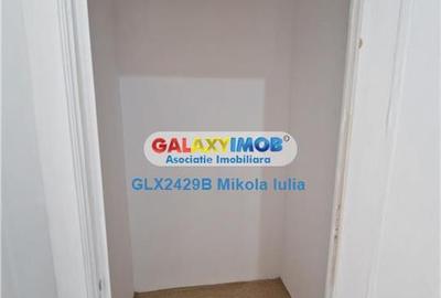 Apartament cu 3 camere semidecomandat în Lujerului - 9