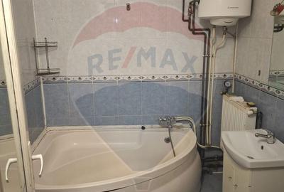 Apartament cu 3 camere, mobilat în Central - 7