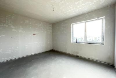 Duplex cu 3 camere cu Canalizare în Moșnița Nouă - 9