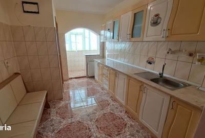 Apartament cu 2 camere decomandat în Central - 3
