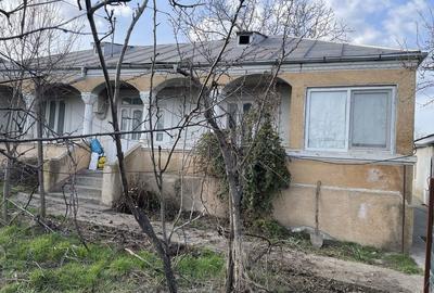 Casă cu 4 camere în Cișmele - 3