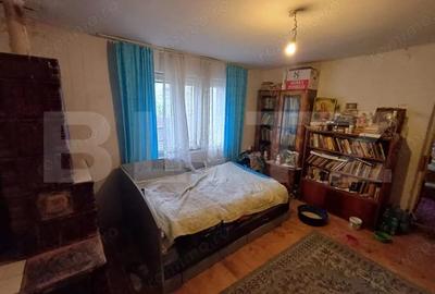 Casă cu 5 camere cu Teren 3900 Mp în Central - 2