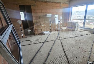Apartament cu 2 camere decomandat în Baciu - 1