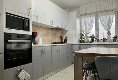 Apartament 2 camere, mobilat, decomandat,balcon si parcare - 1