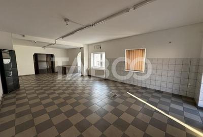 Spatiu comercial de inchiriat la casa 70 mpu la strada Cristian Sibiu - 2