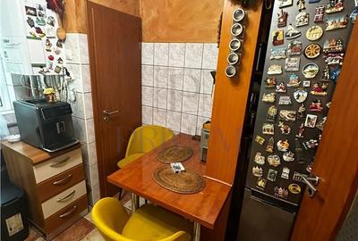 Apartament cu 4 camere decomandat, mobilat în Circumvalațiunii - 17