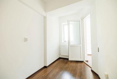 Apartament cu 2 camere decomandat în Micro 13 - 3