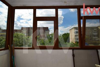 Apartament 4 camere Sarari decomandat, - schimb cu 2 camere - 25