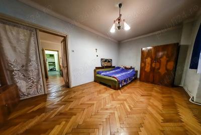 Apartament 3 camere centru Piatra Neamt - 1