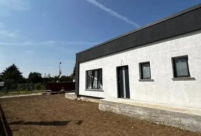 Apartament in casa pe 1 nivel- curte 80 mp Crevedia Kaufland - 4