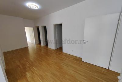 Vilă cu piscina langa British School - 25