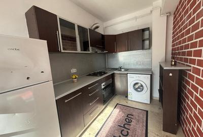 Apartament cu 2 camere decomandat, mobilat în Palat - 4