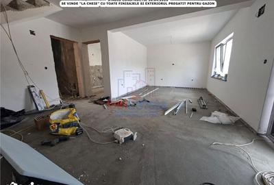 Casă cu 4 camere cu Teren 260 Mp în Podu Roș - 11