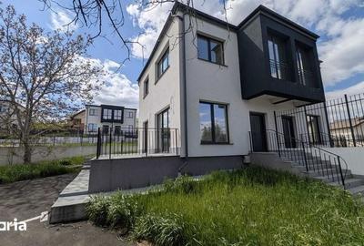 Casă cu 3 camere cu Teren 80 Mp în Bularga