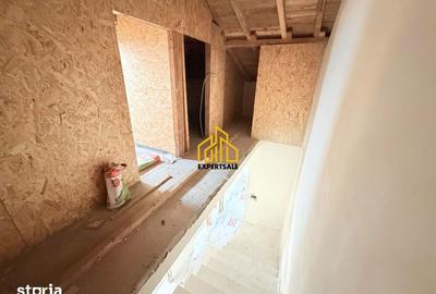 Casă cu 5 camere cu Teren 200 Mp în Central