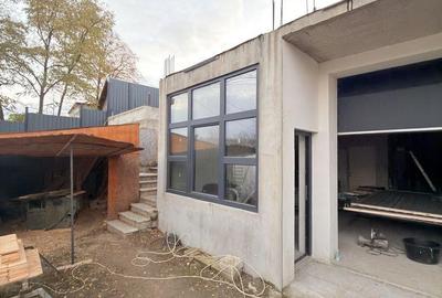 Spațiu comercial, în Central - 4