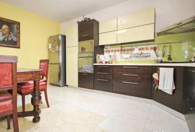 Apartament cu 3 camere decomandat în Centrul Istoric - 9