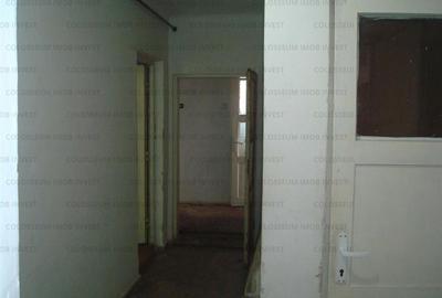 Garsonieră semidecomandată în Brașovul Vechi - 3