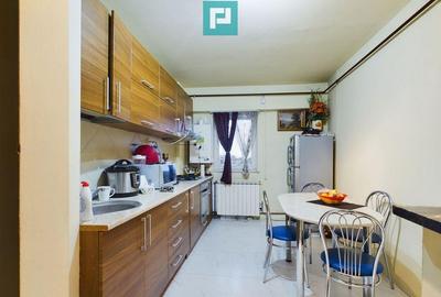 Apartament panoramic cu 4 camere zona 300 Apartament panoramic cu 4 camere zona 300 - 2