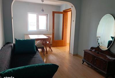 Casă cu 5 camere cu Teren 70 Mp în Central - 1