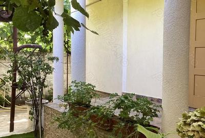 Casă cu 3 camere în Central - 8