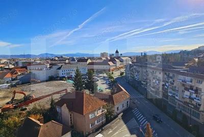 Apartament cu 3 camere semidecomandat în Sud - 3