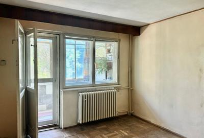 Apartament cu 3 camere decomandat în Tomis I