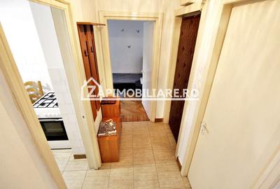 Apartament cu 3 camere semidecomandat, mobilat în Cornișa - 16